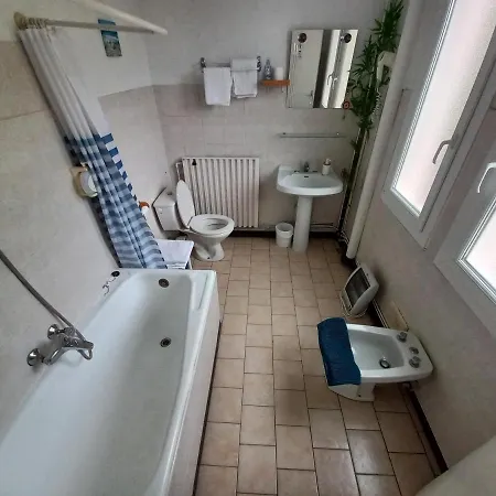 Guest house La - Mauzac *